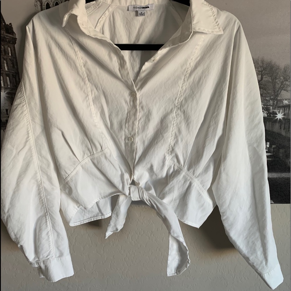 Fashion nova: White button up with a tie in front